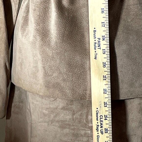 Classic Timeless Taupe / Tan Textured Suede Leather Suit 2 pc Suit plus belt - Picture 6 of 15